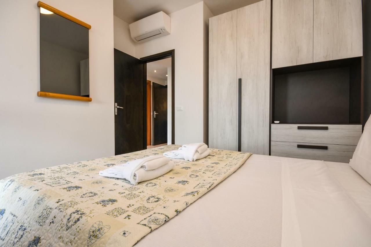 Holiday Sirmione Apartments Exterior foto